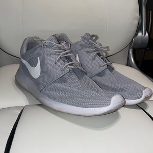 Nike Mens Roshe One Running Shoes Grey Size 13
